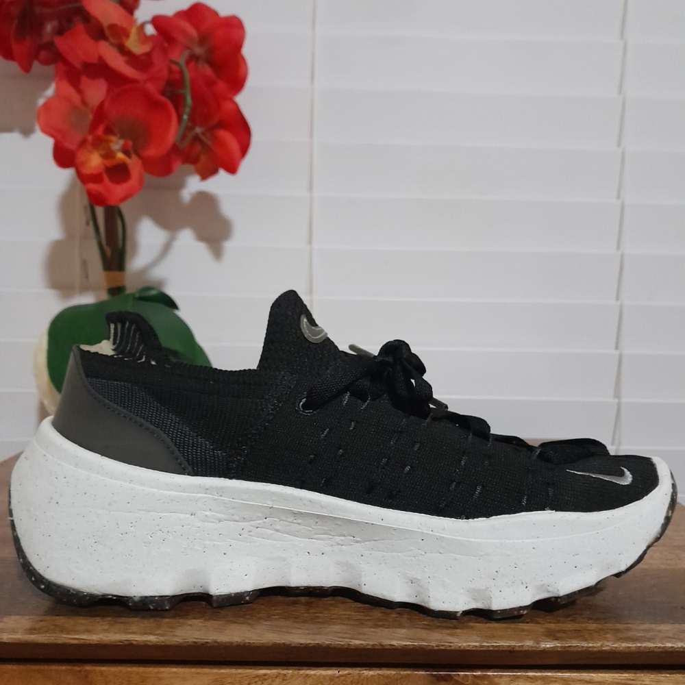 SOLD๐ ๐ ๐ ๐ ๐ ๐ Women's Nike Space Hippie Carbon Black Preowned sz 9.5 EU41 - Picture 11 of 11